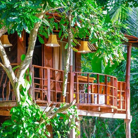 Experience The Comforts Of An Amazing Treehouse Sigiriya Exterior foto