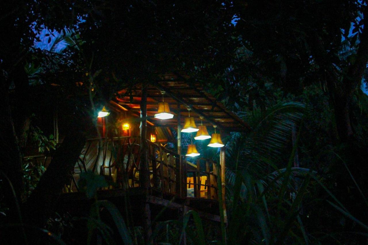 Experience The Comforts Of An Amazing Treehouse Sigiriya Exterior foto