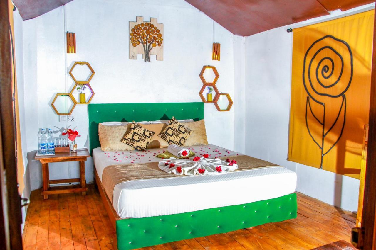 Experience The Comforts Of An Amazing Treehouse Sigiriya Exterior foto